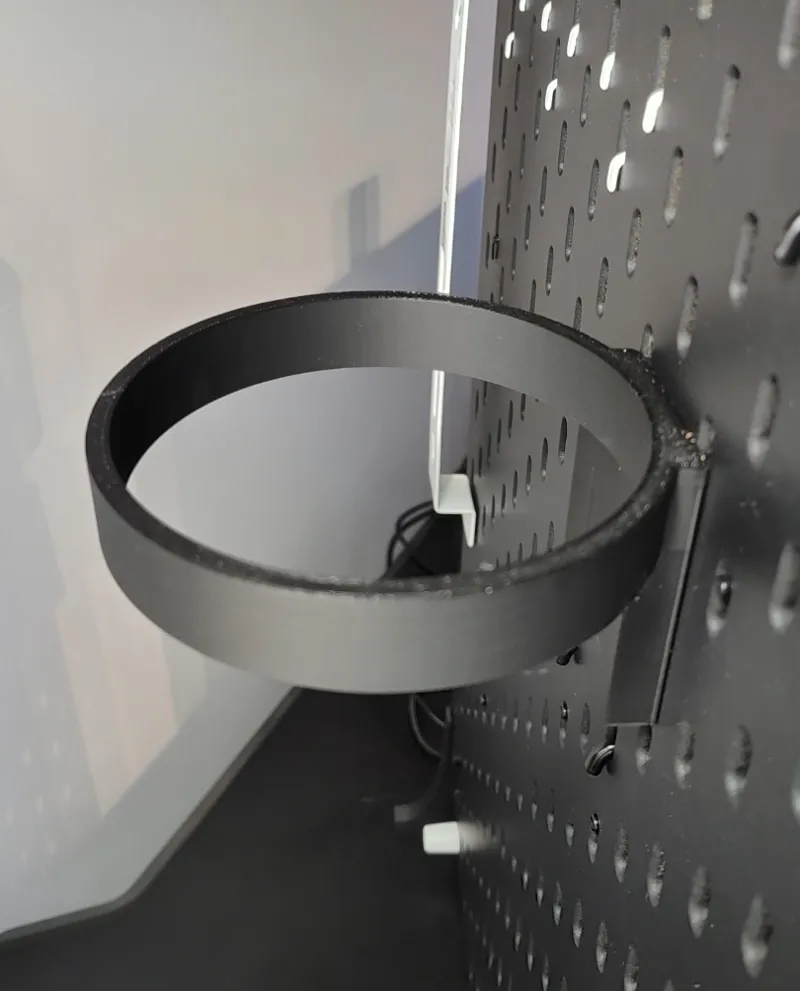 Ikea skadis pot