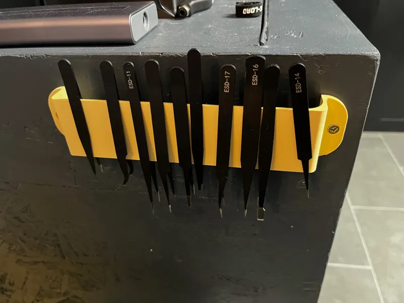 Pinzettenhalter