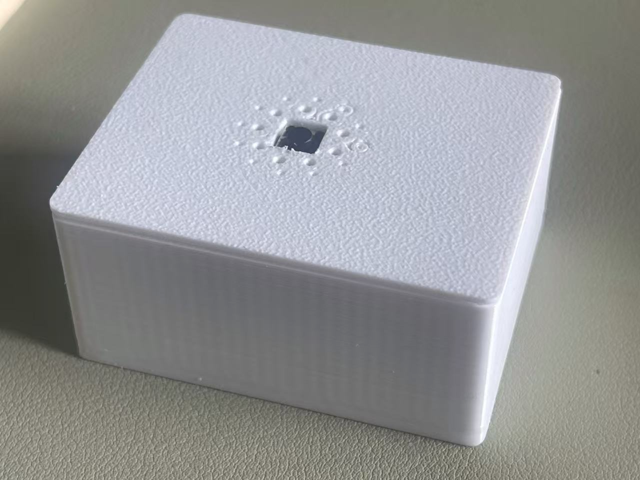Miniatura 1 do modelo 3D 可录音按压式语音盒玩具录音机芯电子发声模块收纳盒 毛绒玩具录音器可录音电子音乐盒发声器挤压式录音盒
