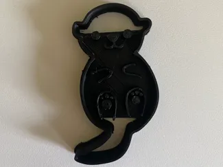 Otter cookie cutter