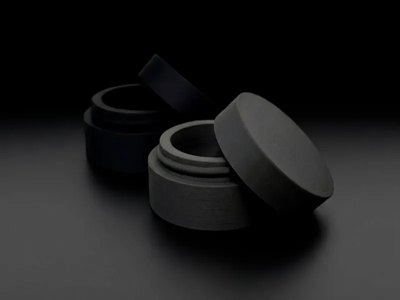 Minimalistic Rounded Bottom Travel  Container