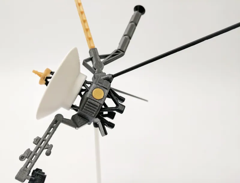 Voyager Satellite Desktop Model By: noahlileger