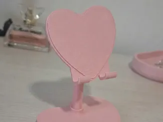 Cute heart-shaped phone holder