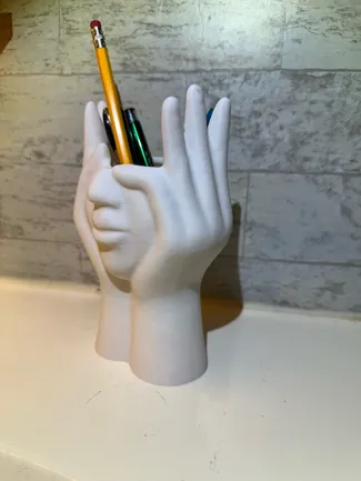 Face Vase/Pen cup