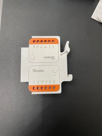 Sonoff Mini R4 DIN rail mount