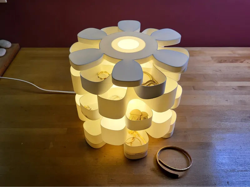 Shrub Organizer Lamp
