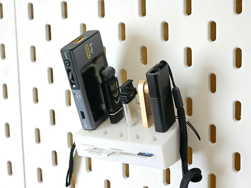 Skadis holder for USB A, USB C, SD, MicroSD