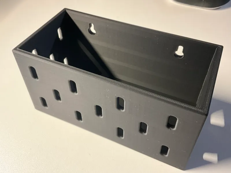 Skadisbox