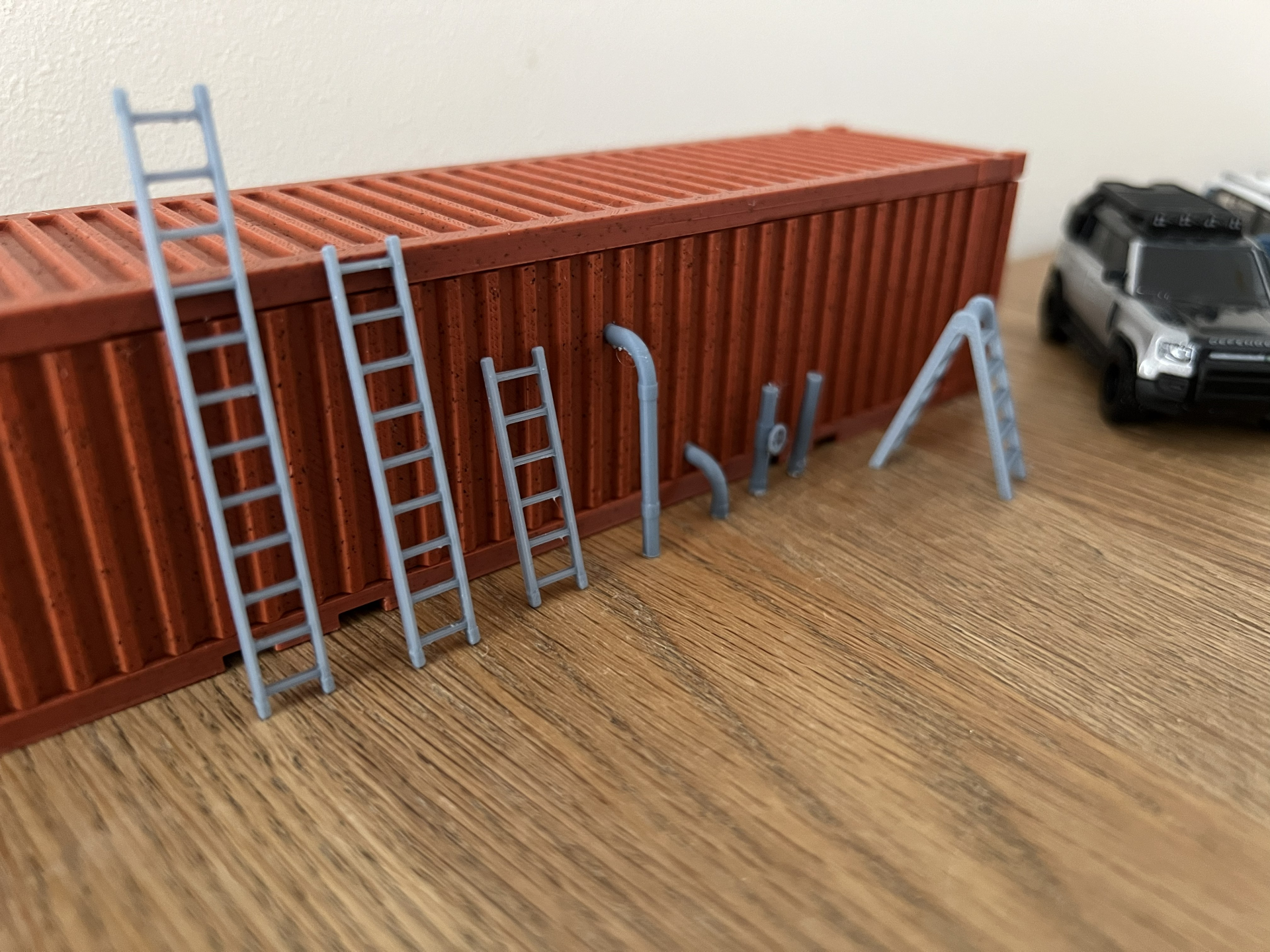 ladders and pipes 1/64 scale for car diorama