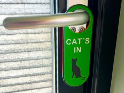 Doorhanger Cats in-out