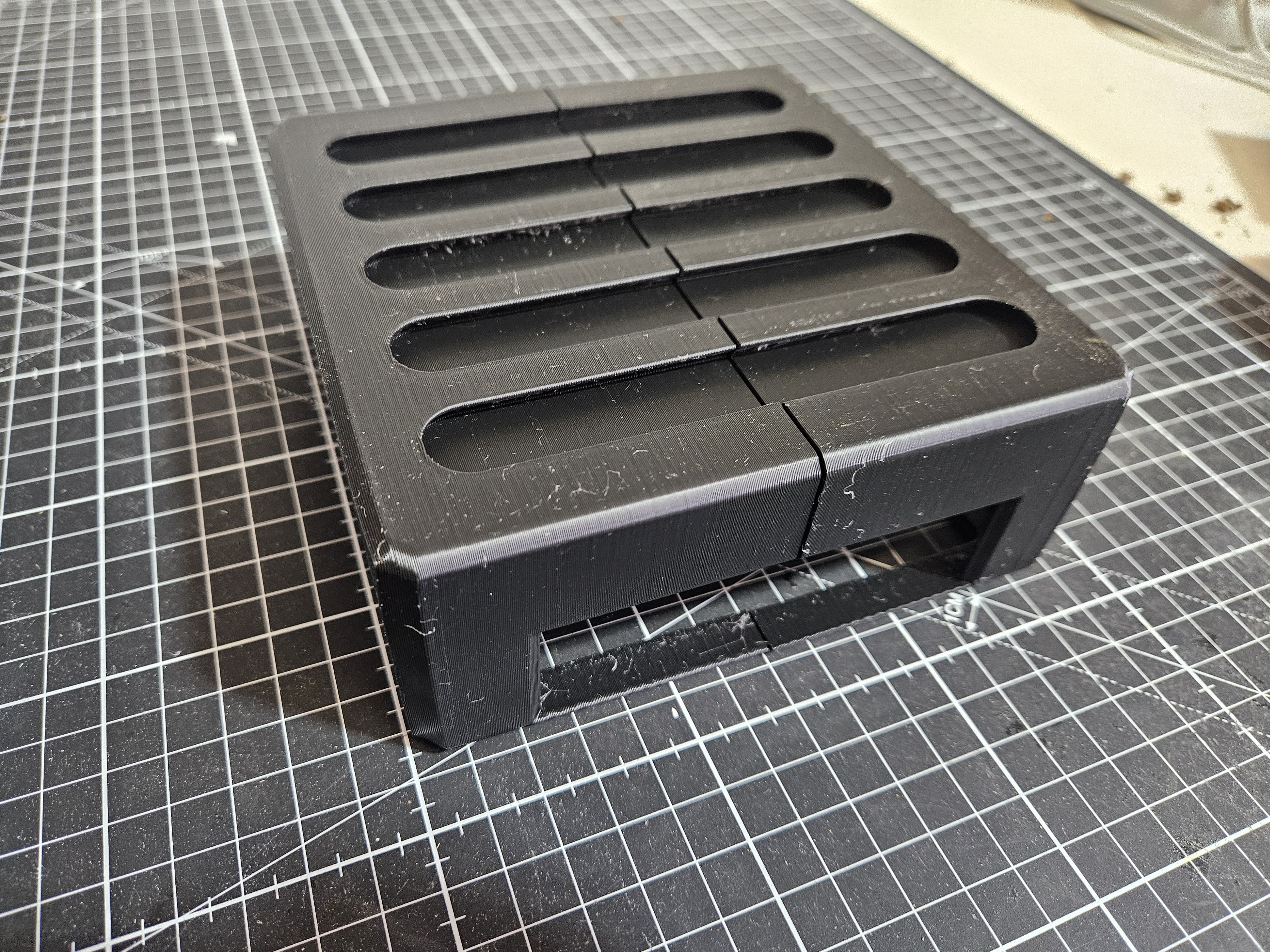 Miniatura 2 do modelo 3D multiboard.geekom.XT15.DadsHobbies
