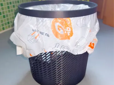 Retaining ring poop bin (no supports)