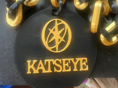 KATSEYE Logo medallion party Necklace/Chain link