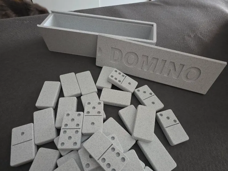 DOMINO