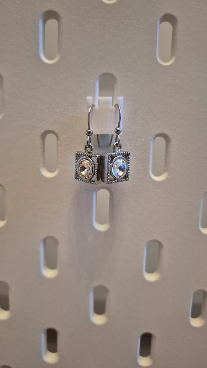 Elegant Earring Display System for IKEA Skådis view 2