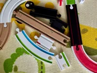 Rails de train compatibles Brio, Hape et IKEA — photo 2