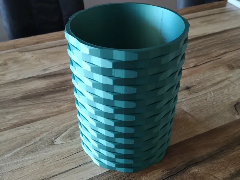 Vase with removable Driptray