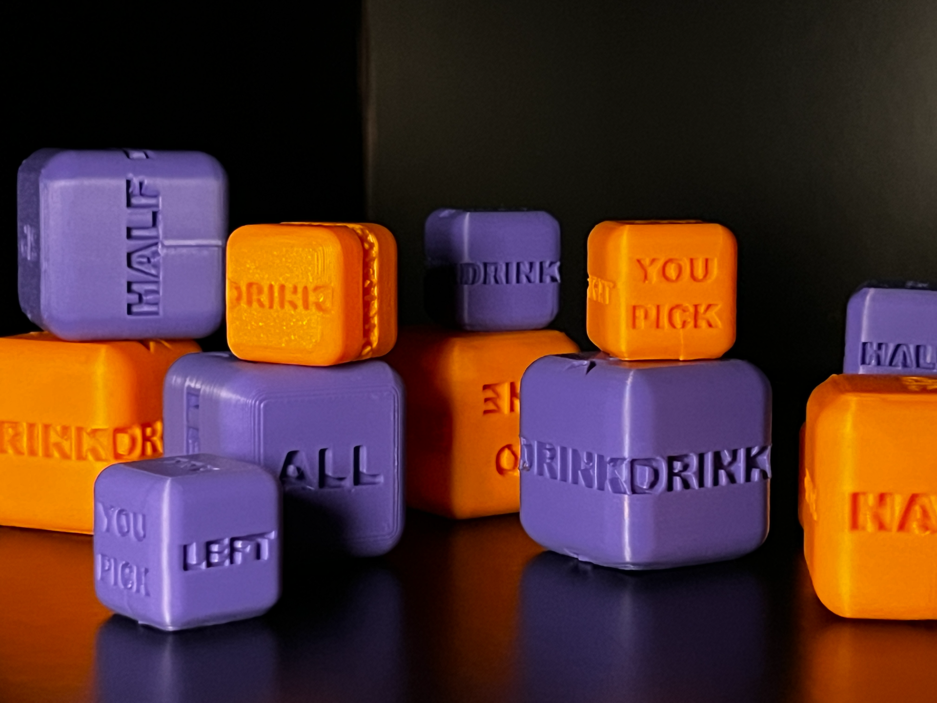 Roll & Drink - The Ultimate Party Dice
