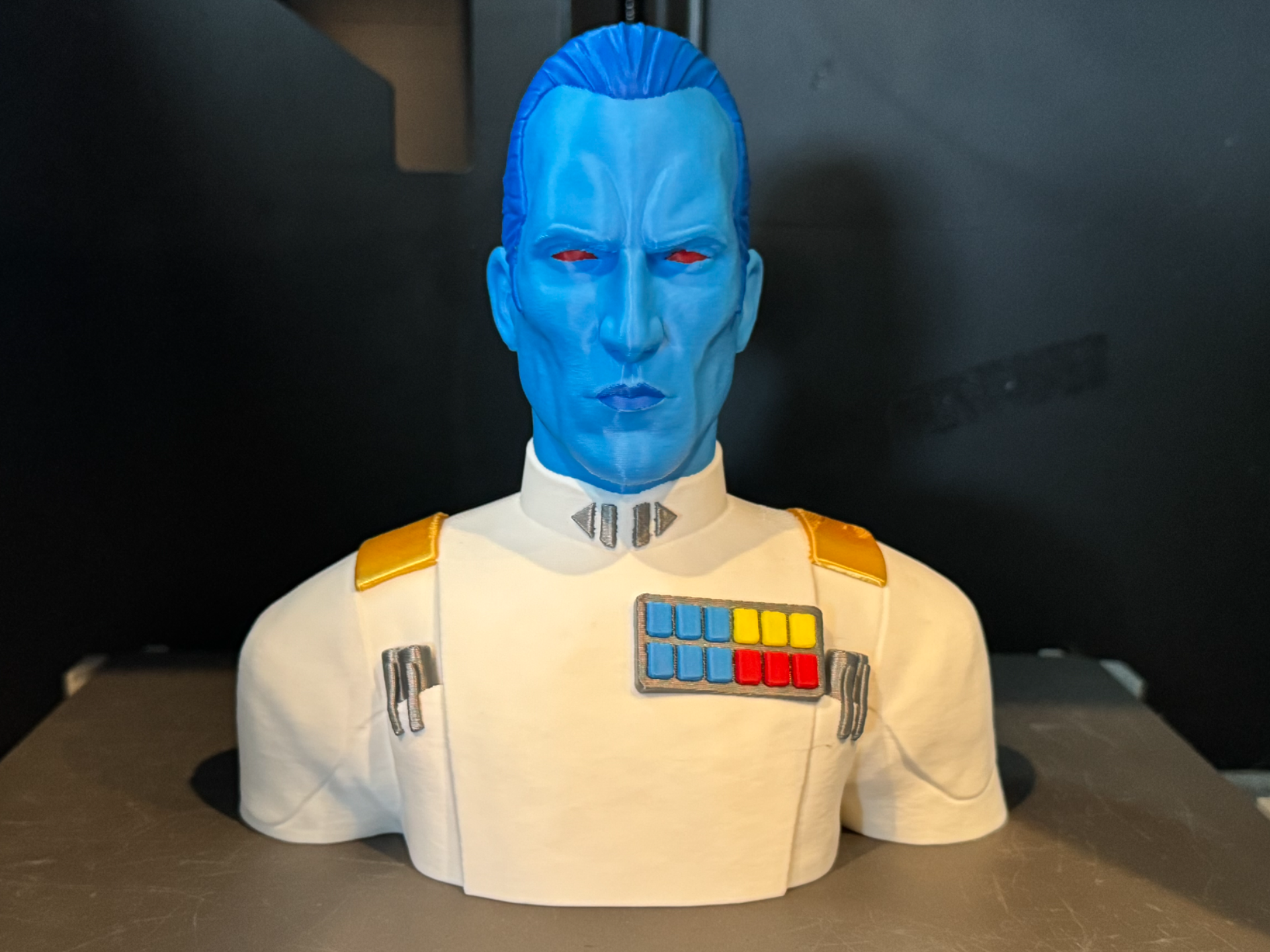 Thrawn Starwars Bust