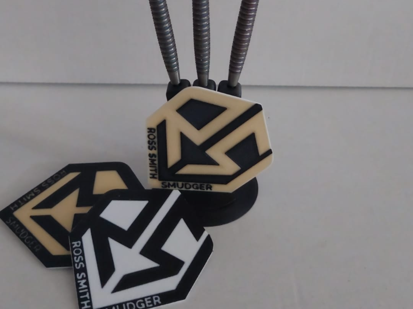 Ross Smith " SMUDGER " Modularer Dartständer