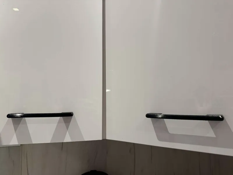 Kitchen door handle