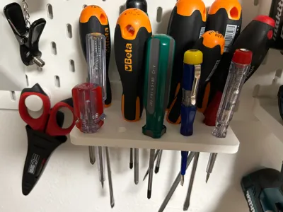 Ikea Skadis porta cacciaviti - maximized