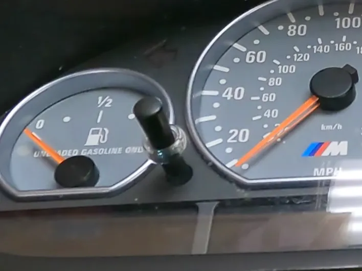 BMW e46 Instrument Cluster Push-Twish Button 