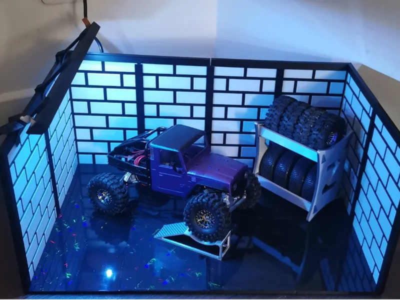Diorama RC car with ruban led support