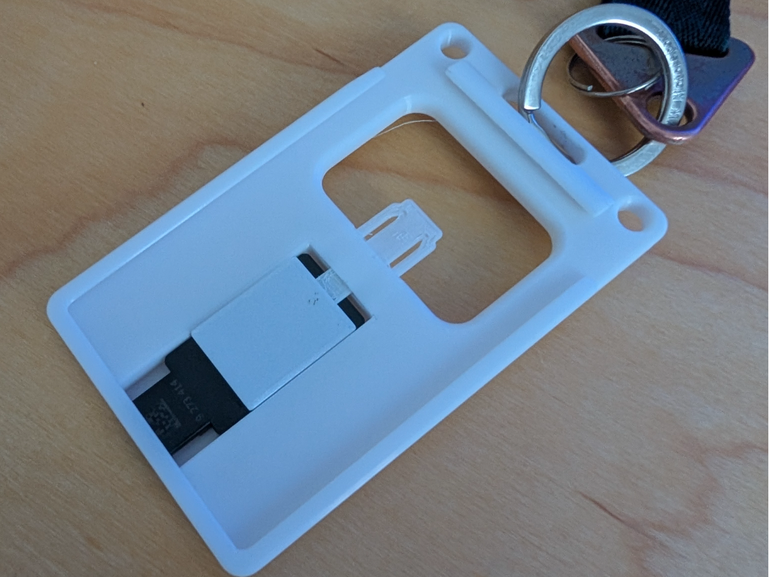 ID Card / Ausweishülle mit Yubikey 5 NFC Halter