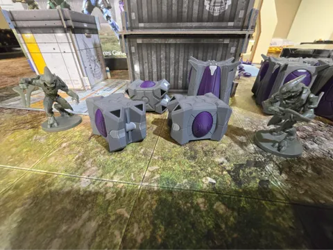 Escenografía en miniatura: Covenant Crate Small — referencia de MakerWorld