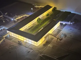1/400 Airport Terminal