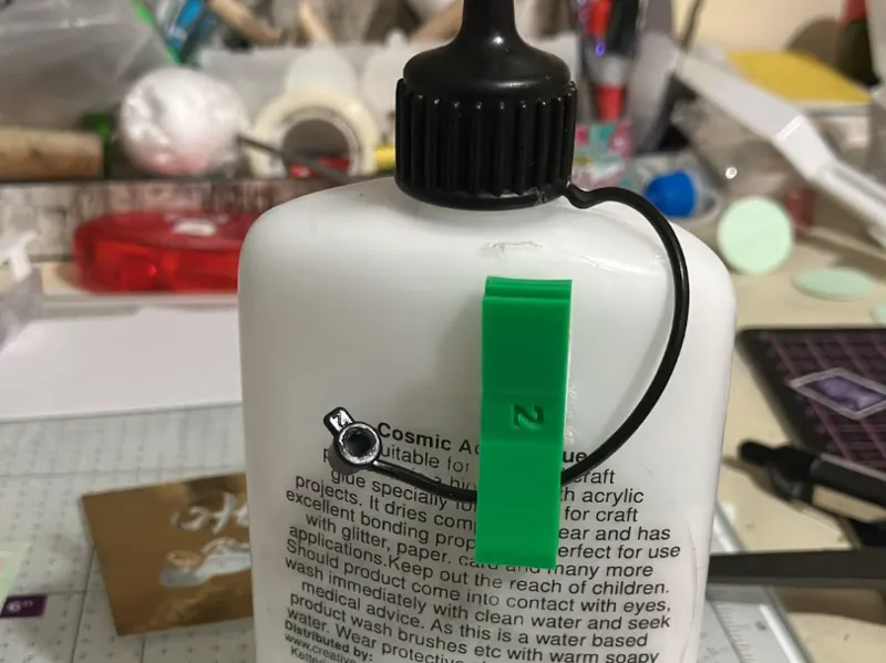Glue Tether Clip