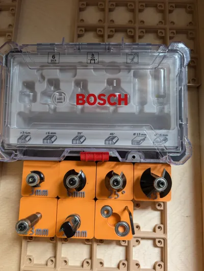 Gridfinity holder for Bosch router bit set