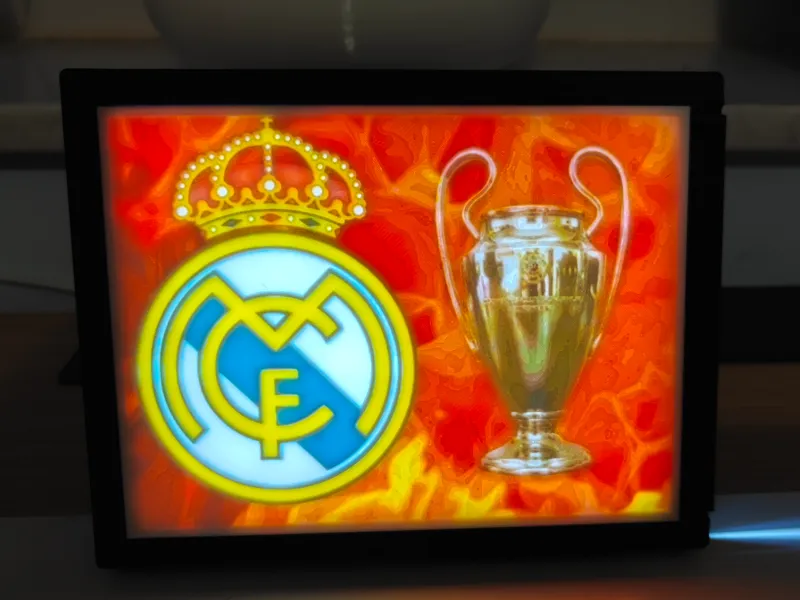 Litofania a color del escudo del Real Madrid