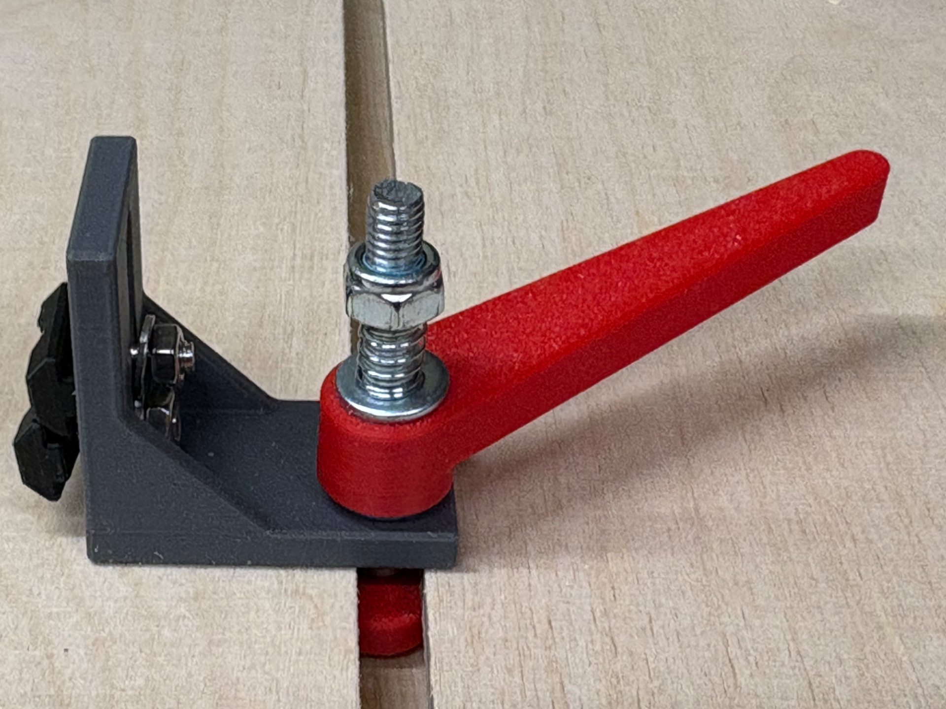 Spring-Loaded Quick Release Lever for T Track