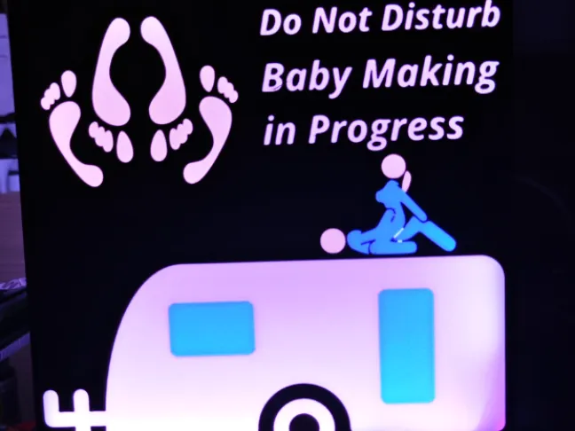 Lightbox for a caravan (baby-making)