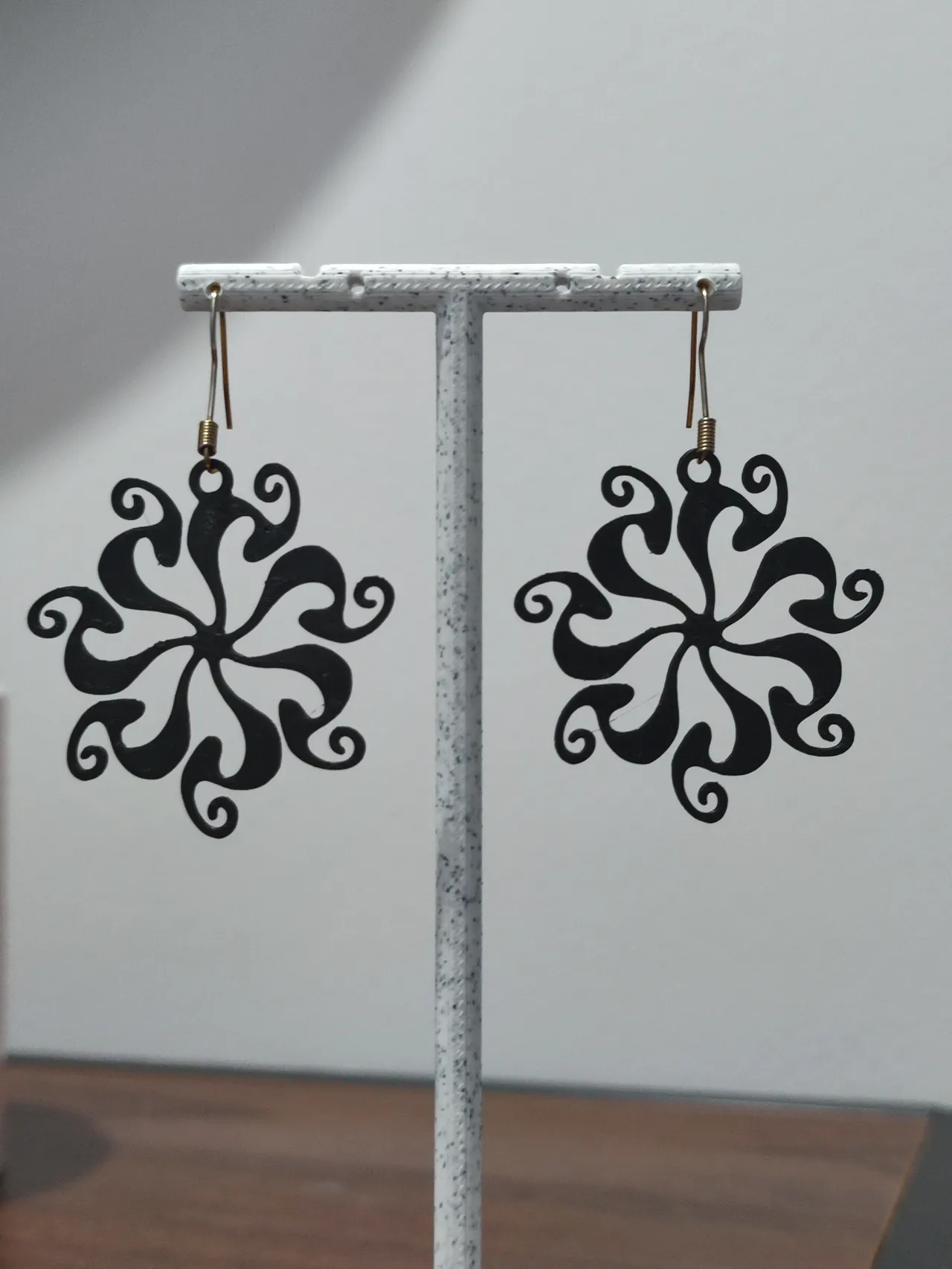 Aretes Remolino Tribal view 3
