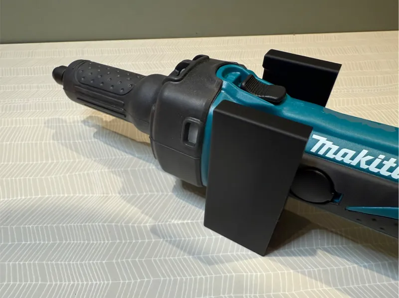 Makita DGD800 wall mount