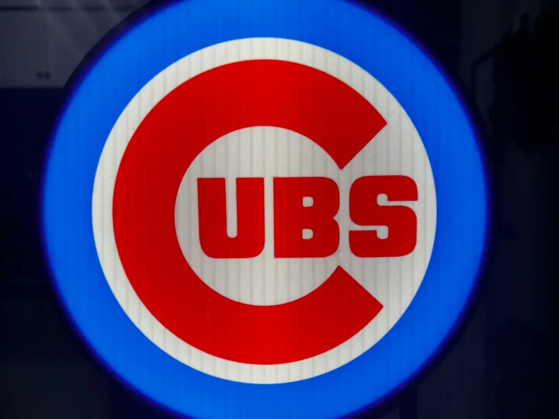 Chicago Cubs LED Light Box with Stand
