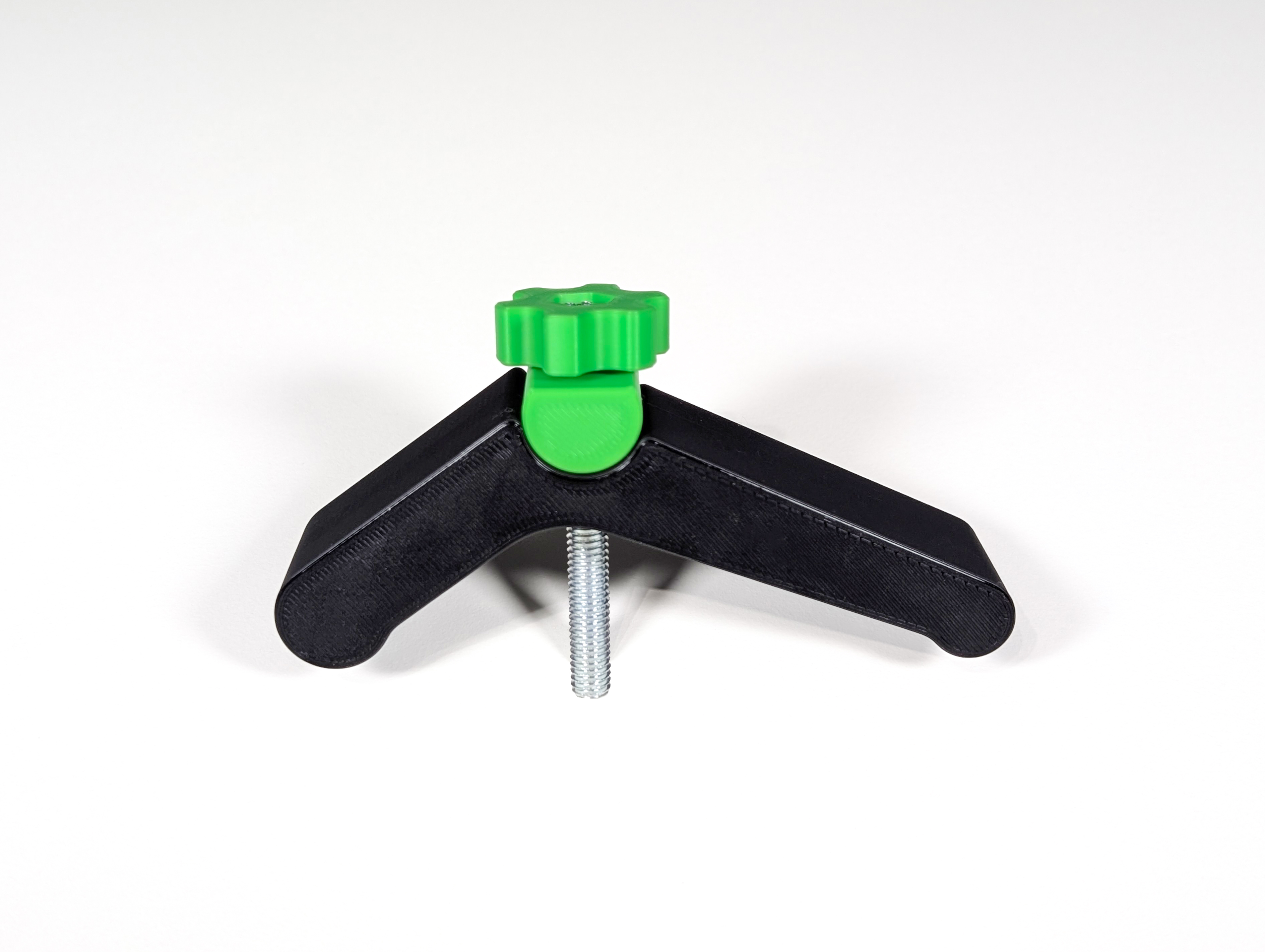 Miniatura 1 do modelo 3D Track clamps