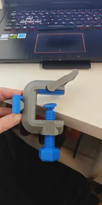 Serre-joint à réglage rapide avec fixation universelle — photo 3