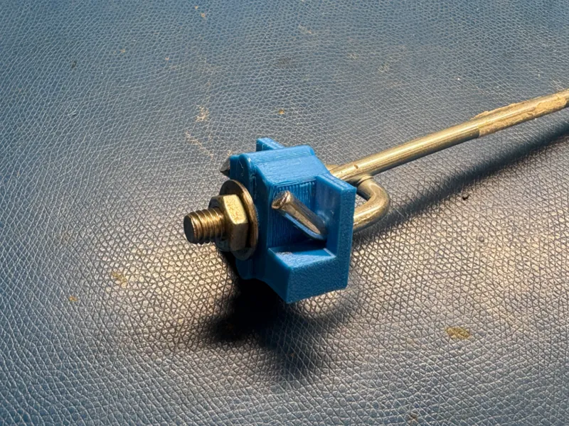 Keyhole to Pegboard Adapter