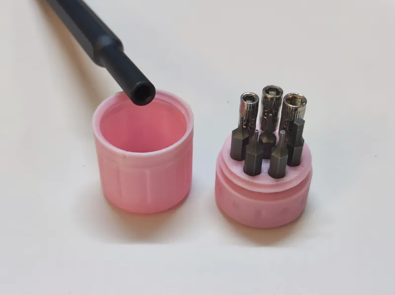 Small Box for 4mmx28mm Screwdriver Bits