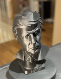 Statue Trump MAGA — photo 2