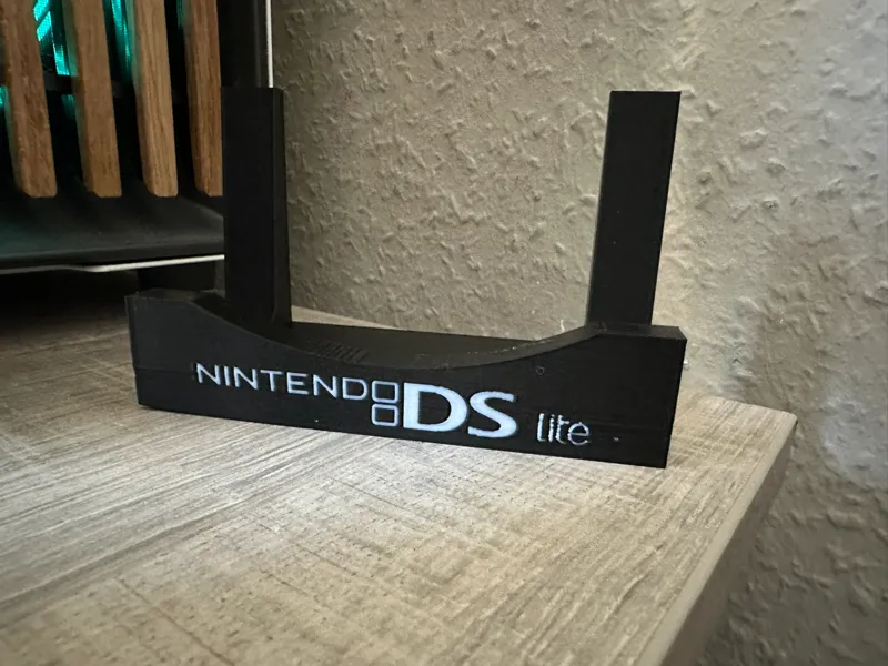 Nintendo DS lite stand