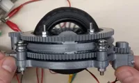 Roue omnidirectionnelle à différentiel (swerve drive) — photo 2