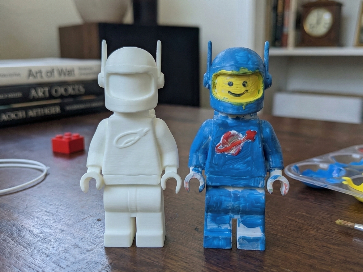 Paintable Retro Spaceman Toy Figure