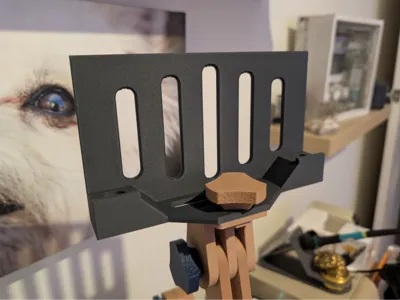 Tablet stand for mechanical arm (Robert Skinner)