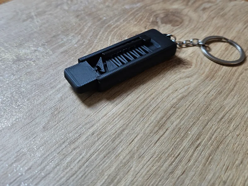 0,16 layer, 4 walls 25% infill + key chain