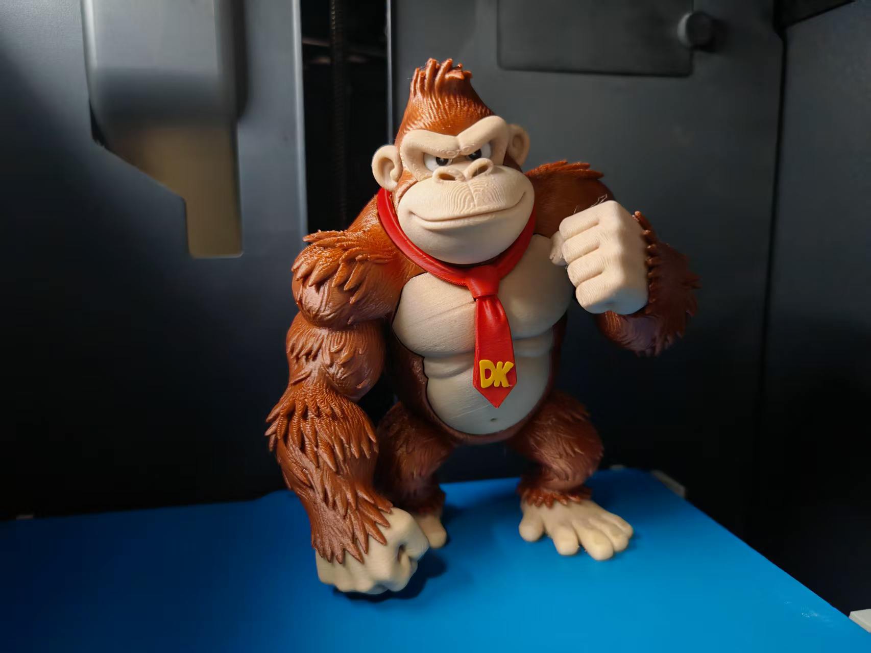 Miniatura 3 do modelo 3D Donkey Kong 大金刚咚奇刚 DK 分件打印 可当单支笔筒 （无需AMS）